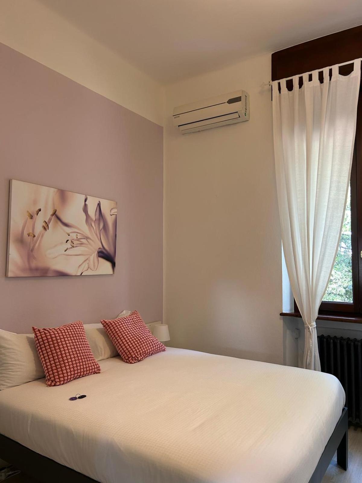 Hotel Casa Giulietta Desenzano del Garda Exterior foto